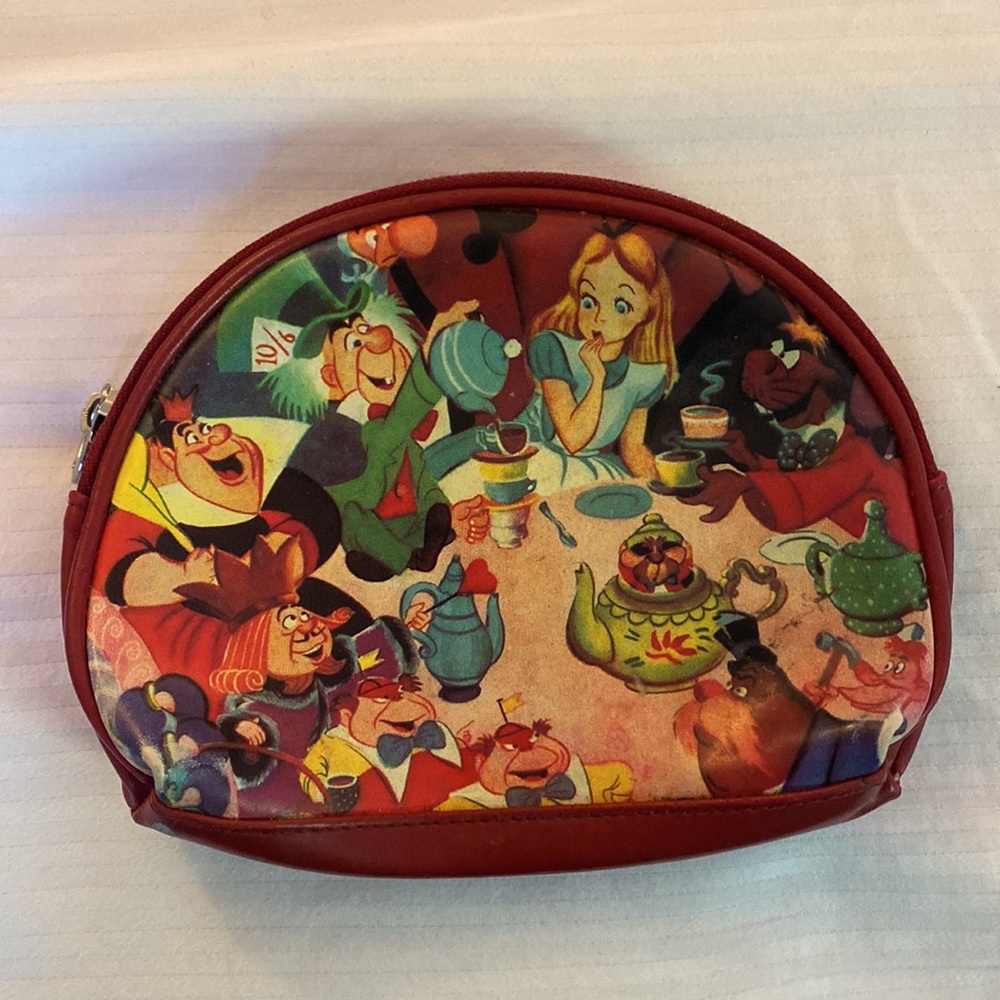 Vintage Alice in Wonderland Make-Up Bag